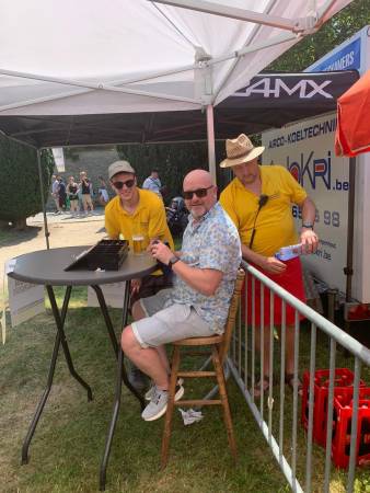 Emelkoen bruist  7 - Reuze Rommelmarkt met Boeken-, Vinyl- en CD‑Beurs in Humelgem 